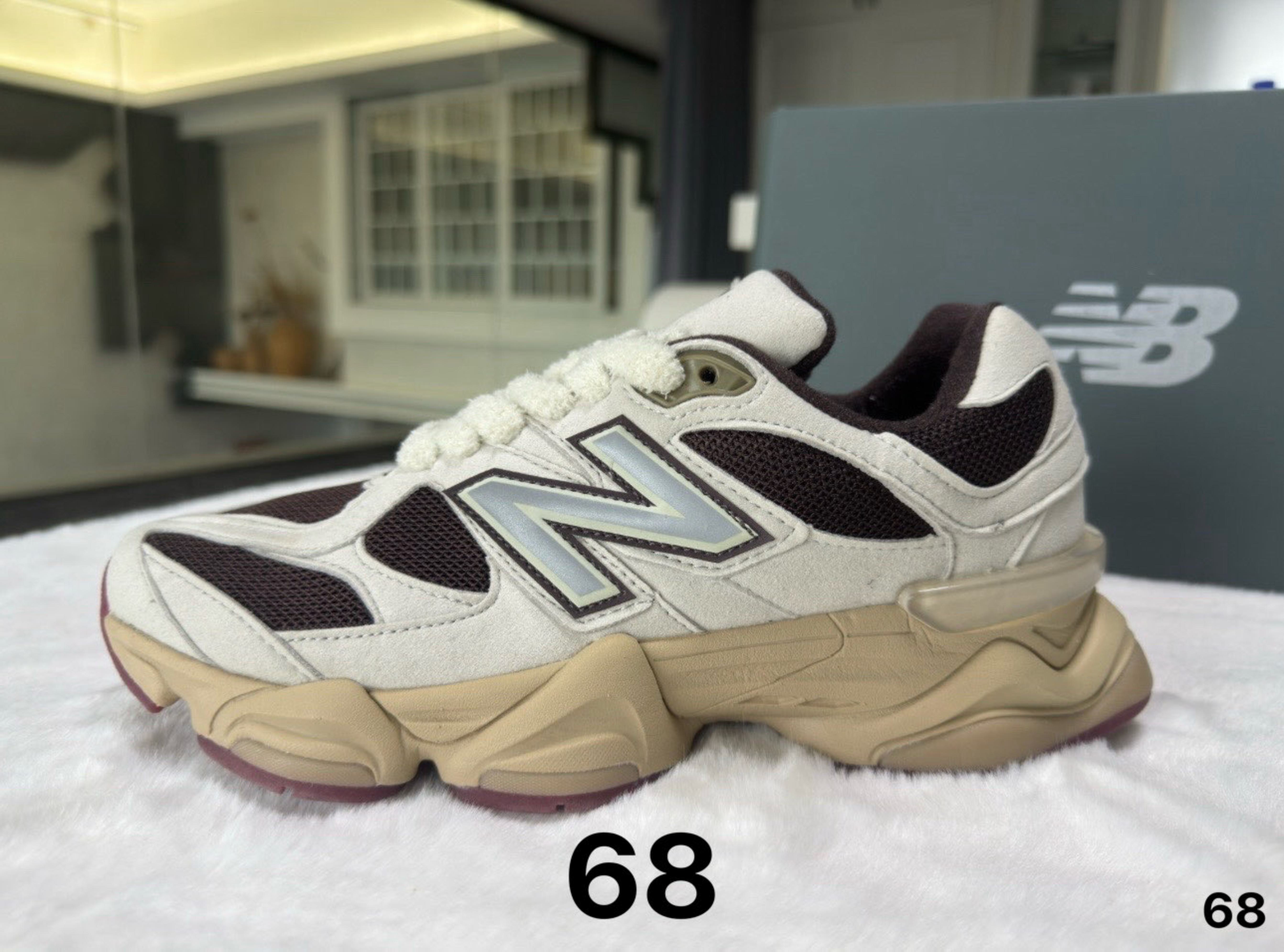 تشكيلة أحذية رياضية - المخزون